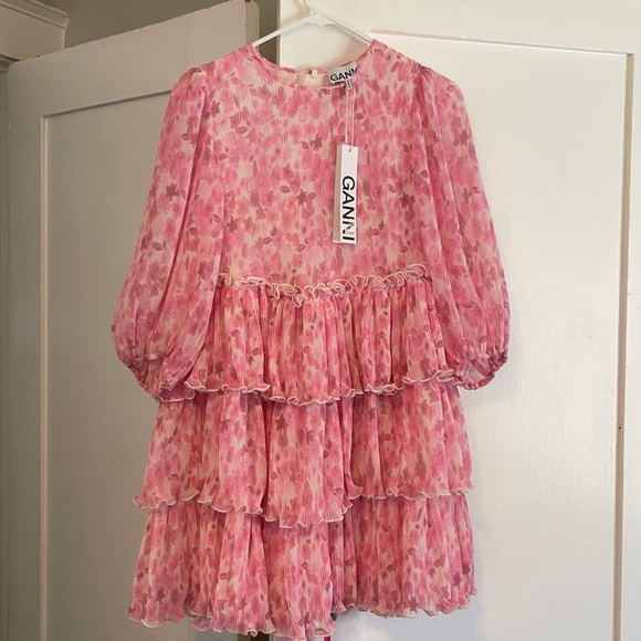 Ganni Dresses & Skirts - Gianni Ruffle Pink Dress